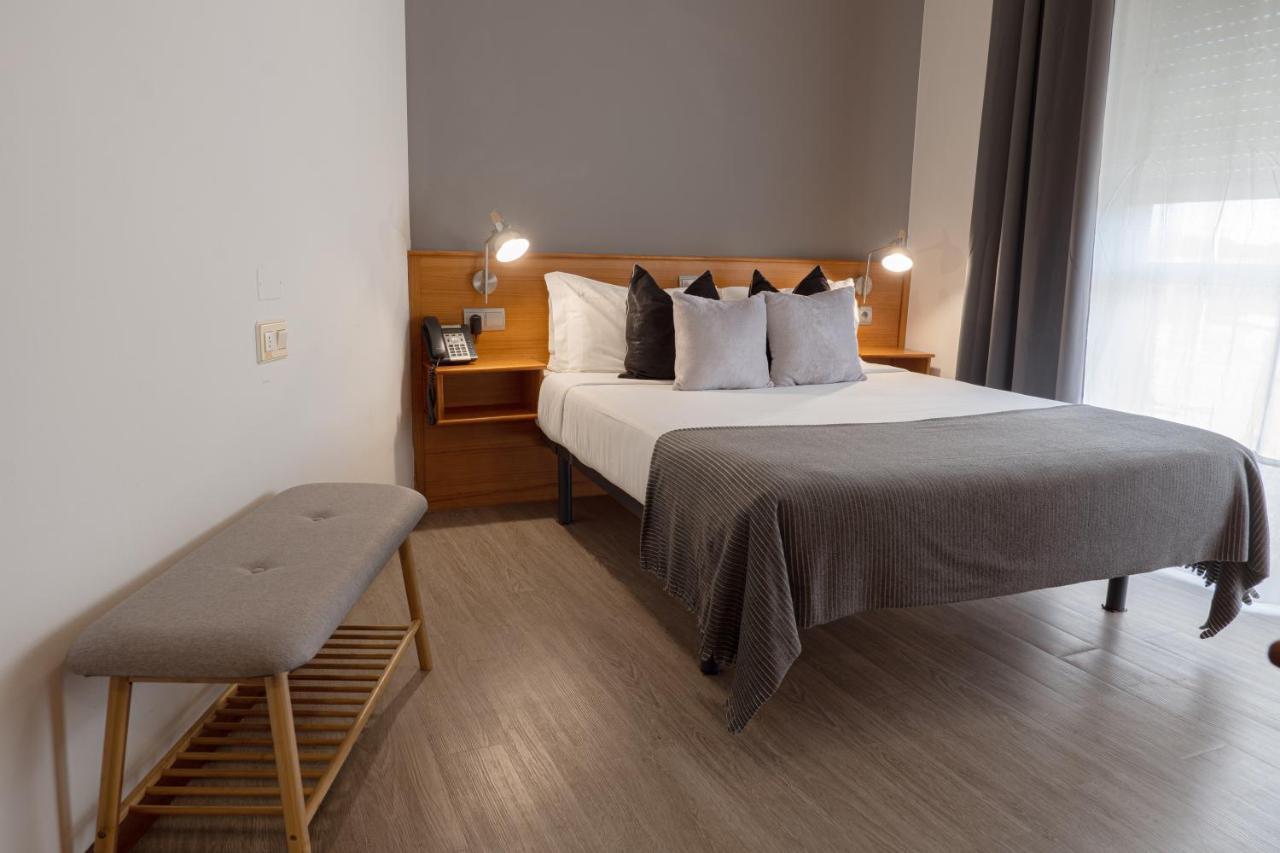 Hotel Carlos 96 メリーデ エクステリア 写真